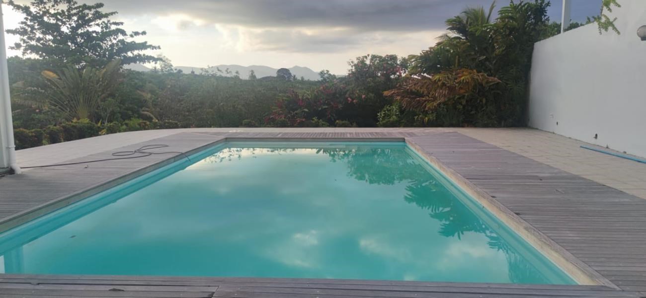 RE/MAX real estate, Guadeloupe, Petit-Bourg, Villa d'architecte - Standing - Petit Bourg
